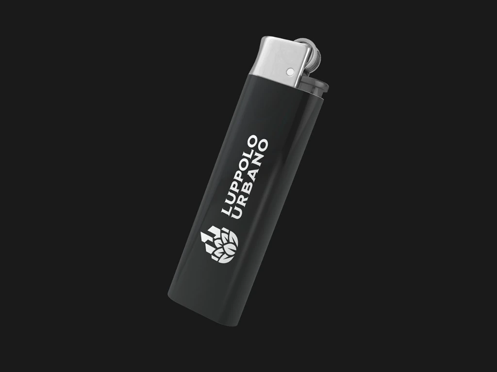 Accendino nero opaco con logo bianco Luppolo Urbano