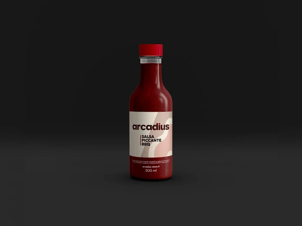 Bottiglia di salsa barbecue Arcadius con etichetta crema e tappo rosso